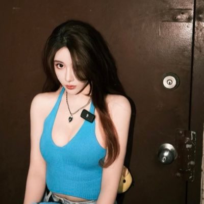 Yuxin Zhu